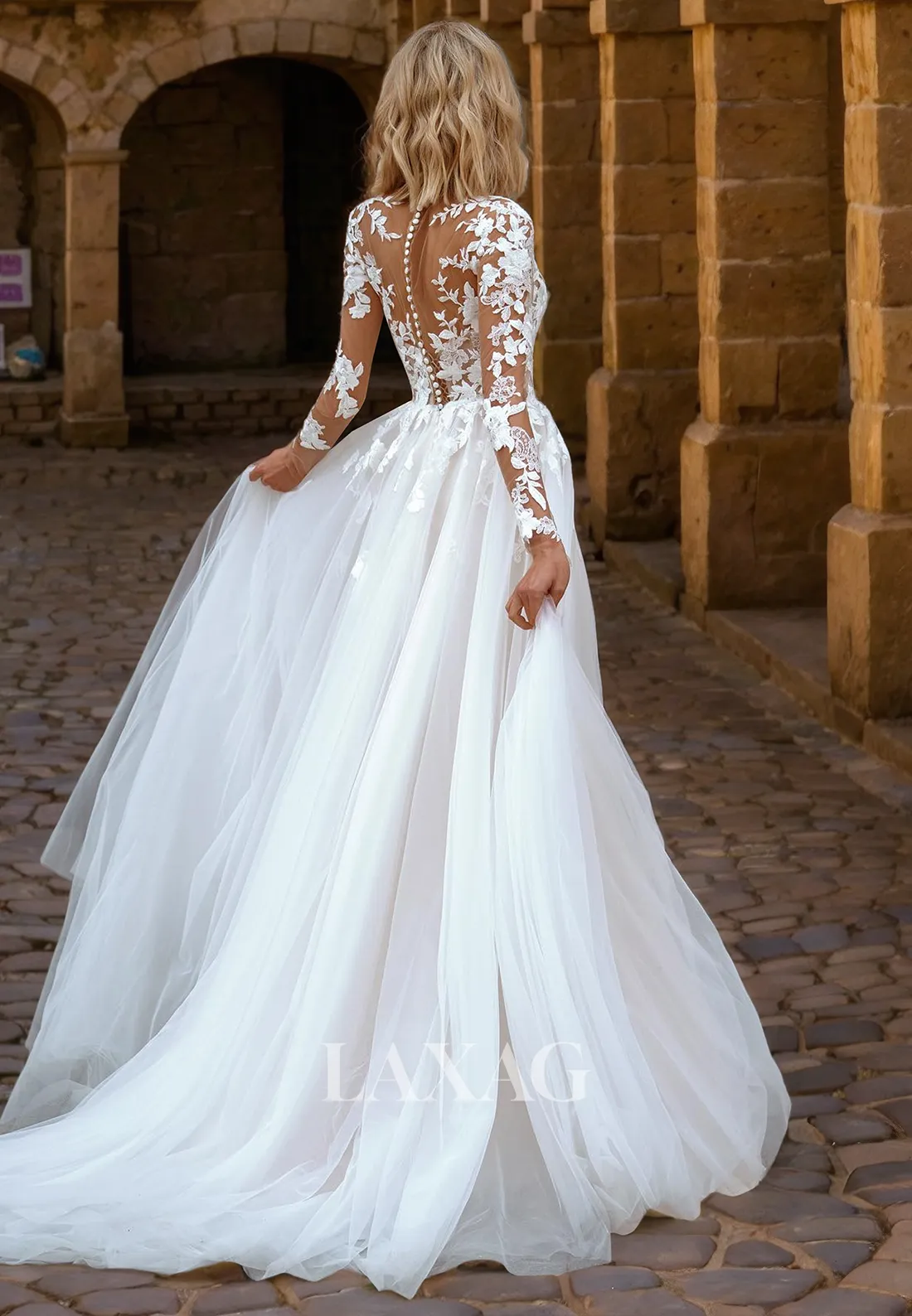 A-Line Long Sleeves Tulle Lace Elegant Wedding Dress with Train