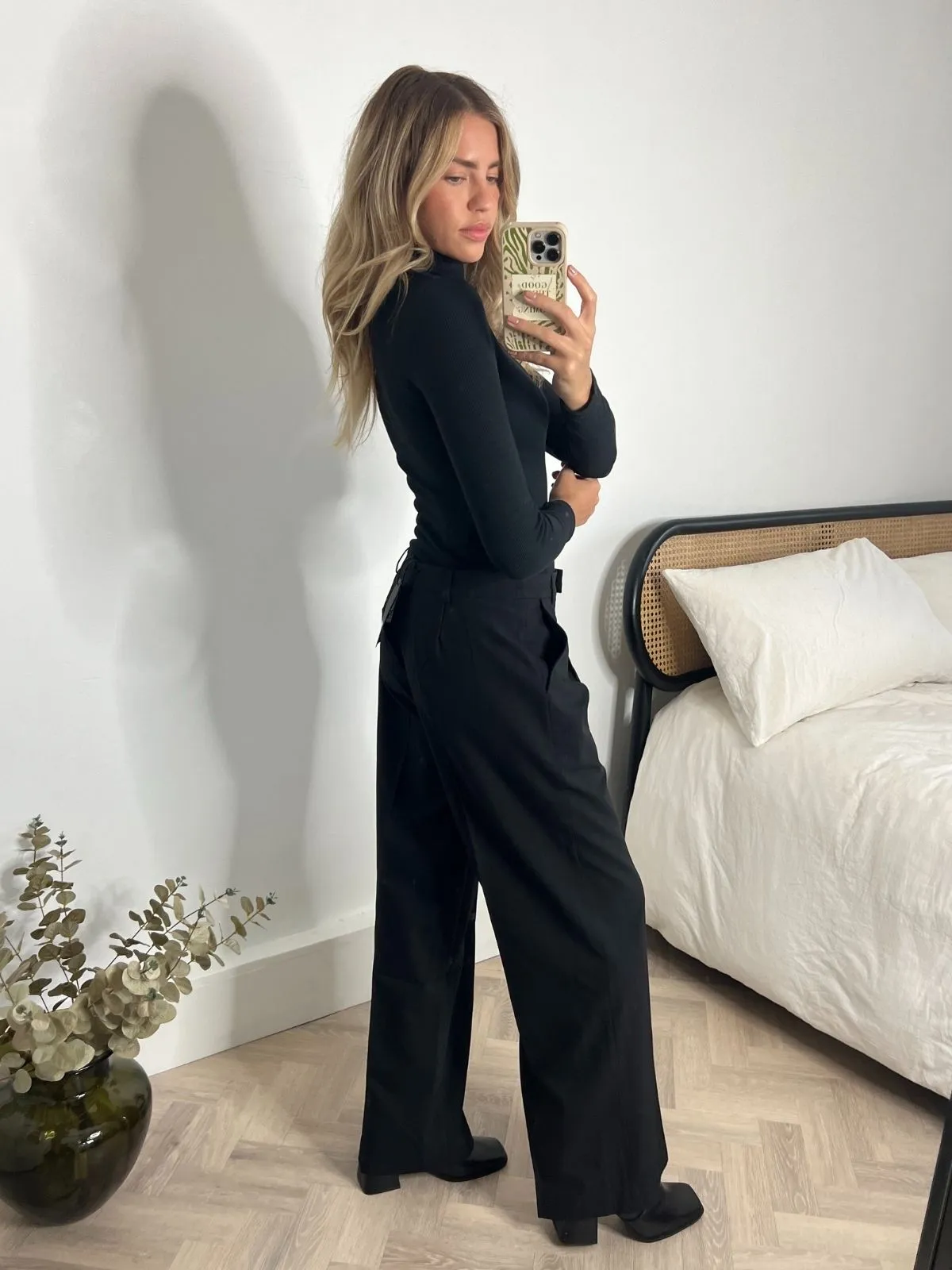 Alice Straight Leg Low Rise Suit Trousers / Black