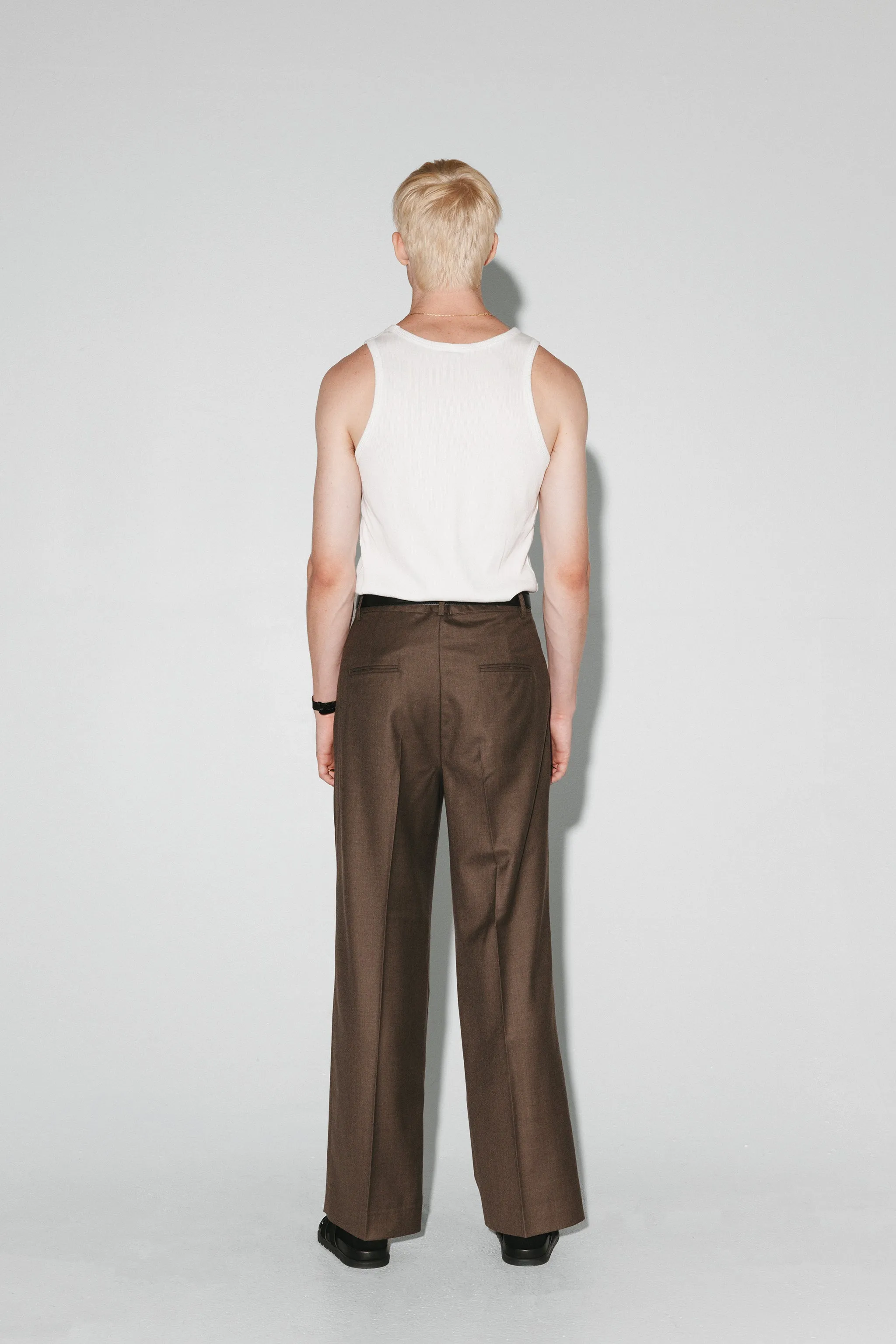 Dume Wide-Leg Ultra-Pleated Trouser  |  Taupe