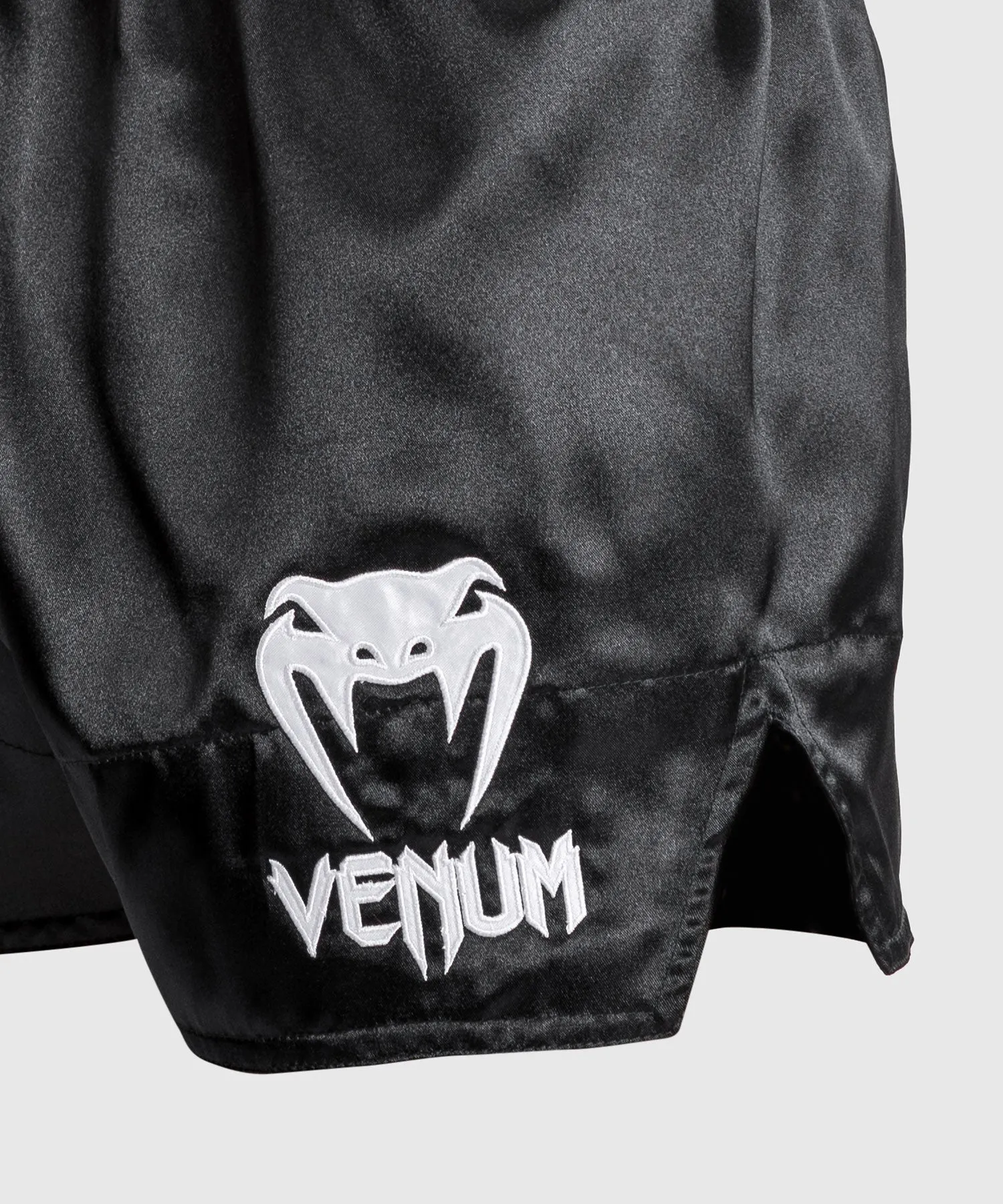 Venum Classic - Muay Thai Short Black/White/White